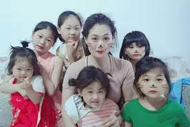 29岁女子生7个孩子，网友：我带两个娃都费劲，她是如何做到的图片
