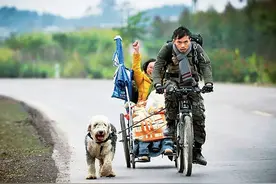 6年前小伙骑自行车，带轮椅上的绝症女友环游中国，今现状如何？图片