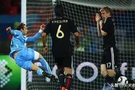 足球史上有三届世界大赛，最后获得三四名的球队都是黑马图片