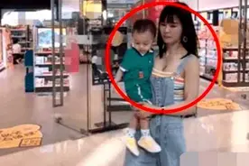 最美“冻龄姥姥”走红，抱外孙宛如母子，赢得面子却尴尬了孩子图片