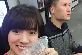 34岁米可白深夜宣布离婚，前夫身价上亿，曾写300多封信追爱图片