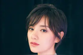 伊一短发魅力写真图片