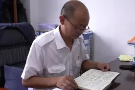 活着就要“战斗”到最后一刻图片