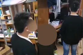 武汉一高校学长在新生宿舍查寝脏话连篇：我退伍的，做不了文明人视频封面