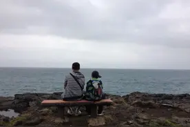 二胎确诊自闭症！直男父亲变身全职爸爸，十年过去结果令人震惊图片