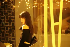 街头摄影——镜头下闯入的美女图片