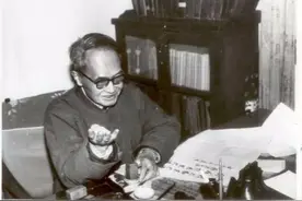 他高考数学只考了15分，清华校长查阅试卷后，激动拍桌说必须录取图片