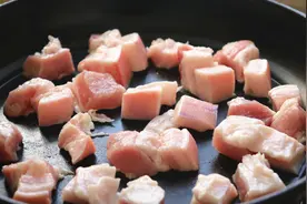 五花肉这样做，不炒糖色，味道正宗，新手也能做成功，超简单图片