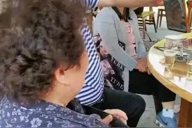 许妈出身书香世家，28年没发现姚策被错换，跟2个原因有关图片