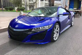 大连船商花290万元买辆本田超跑，讴歌NSX，双涡轮V6引擎3秒破百图片