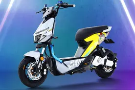 台铃XT-S与五羊-本田U-be，配置有何差异？你更看好哪款车型？图片