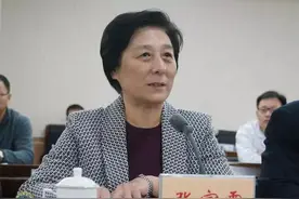 抗疫期间，至少40名卫生系统干部调整，有些被“火线提拔”，有些被免职！图片