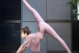 推荐4套简单的流瑜伽序列，增强力量和灵活性超有效图片