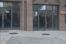 社区底商的生意都不好做了，更何况是综合商业体呢图片