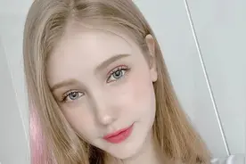 小说：其实她们鬼精鬼精的呢图片