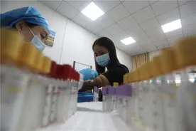 贵州毕节：女兵体检工作全面展开图片