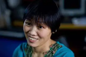 湖北农村妇女，靠写小说赚20万，却穷困潦倒，和女儿断交，为啥图片