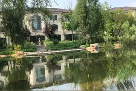 起价6万一平，一栋上亿！长春天价豪宅荒废烂尾，湖景成郊游乐园图片