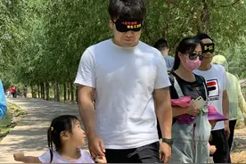 当父亲节遇上端午节 蒙眼大作战 混水摸鱼 童心大问答图片