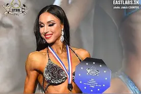 健与美：白俄罗斯健身芭比 Aksana Yukhno图片