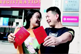 “520”抢领证，“521”又约满！截至昨日16:30，全市共有1630对新人办理结婚登记图片