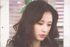 被誉为“张柏芝接班人”，曾被曾志伟灌醉推进房间，如今成功翻红图片