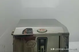 阿克塞县农业农村和水务局开展张贴节约用水温馨提示标语工作图片