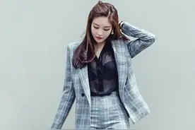 小姐姐穿搭短裤套装，时尚魅力又吸睛！让在夏日显得更加有气质图片