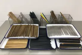 餐前开水烫筷子是真管用还是迷惑行为？他们测试了800多双筷子 答案来了图片