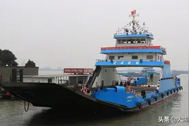 古老的过江方式汽渡，看看江苏还有多少渡口，附近有什么长江大桥图片