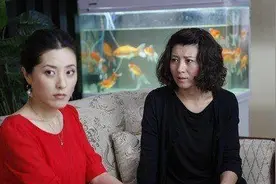 怀孕时农村嫂子来照顾我，吃饭时我出去呕吐，回到桌上我傻了眼！图片