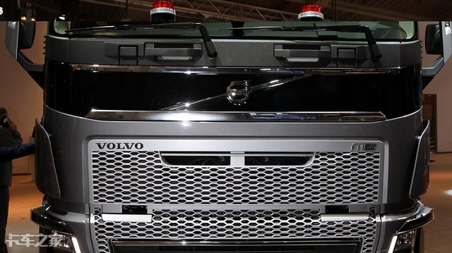 堪称工业艺术品，实拍沃尔沃FH16 750干线大件运输车