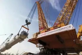 中国又1大国重器！1次能吊起3000辆小轿车，它到底是个啥？图片