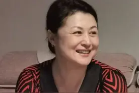 于月仙的车撞骆驼致车祸！13位艺人悼念，王小利1句台词引人泪目图片