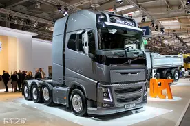 堪称工业艺术品，实拍沃尔沃FH16 750干线大件运输车图片