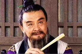 俗语“穷算命，富烧香”，后一句默默无闻，却道尽生活真谛图片