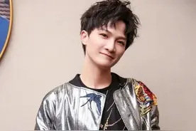 太洗脑！周深夺冠曲《达拉崩吧》最难唱的歌曲！|尤克里里曲谱图片