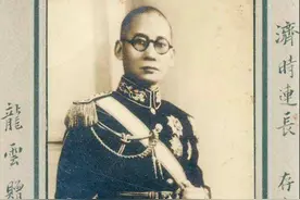 中央红军长征到云南后，为何能迅速巧渡金沙江？龙云献图功不可没图片