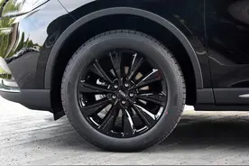 27万提林肯冒险家，一个月后再开宝马X1，车主：两车差别明显图片