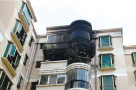 昆明一小区住户家中疑似液化气罐发生爆炸，巨响吓得邻居逃下楼图片