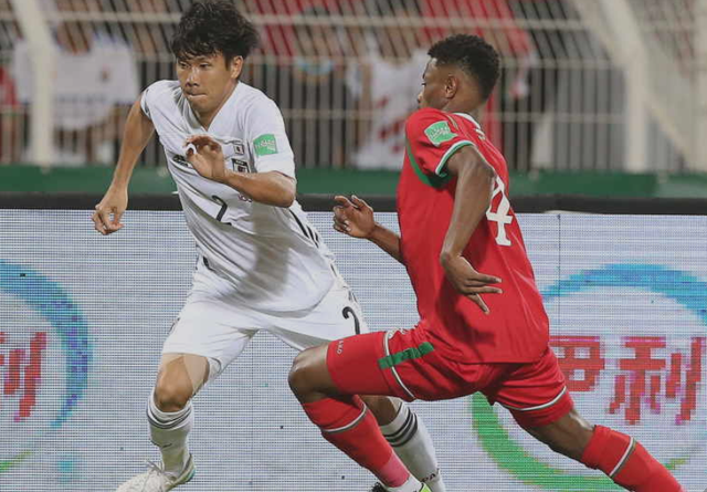 12强赛-日本客场1-0阿曼迎三连胜升至第二 伊东纯也破门下轮战国足