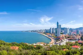 夏季避暑圣地！从北京出发不到4个小时就能到达这座海滨小城图片