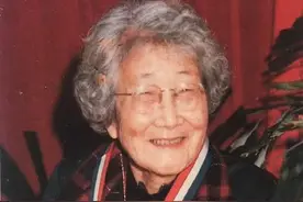 才女苏雪林：拒绝与丈夫同房，结婚36年无子女，102岁道出真心话图片