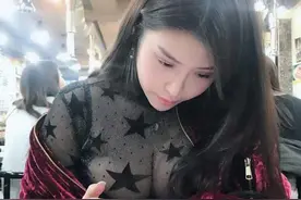 外卖小哥因长得太帅，经常遭到女客户的非分要求？图片