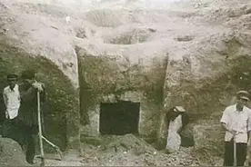 宁夏一村民挖防空洞引来考古队，挖出2个玻璃球，专家：是国宝图片