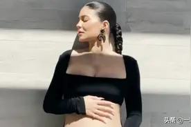 卡戴珊家族最小成员凯莉·詹娜宣布怀孕，虽年仅24岁却也是二胎了图片