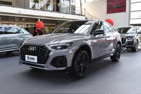 豪华大五座SUV销冠出轿跑版，油耗7.2L，带你看奥迪Q5L Sportback图片