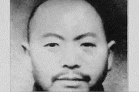 红色特工险被当汉奸处决，老母自缢留书称其“孽子”，刑场被救下图片