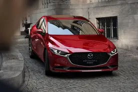 马自达3昂克赛拉对丰田雷凌，扭力梁悬挂操控真的不好吗？图片