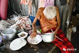 老奶奶太长寿，看着孩子们相继去世，心里很难受图片